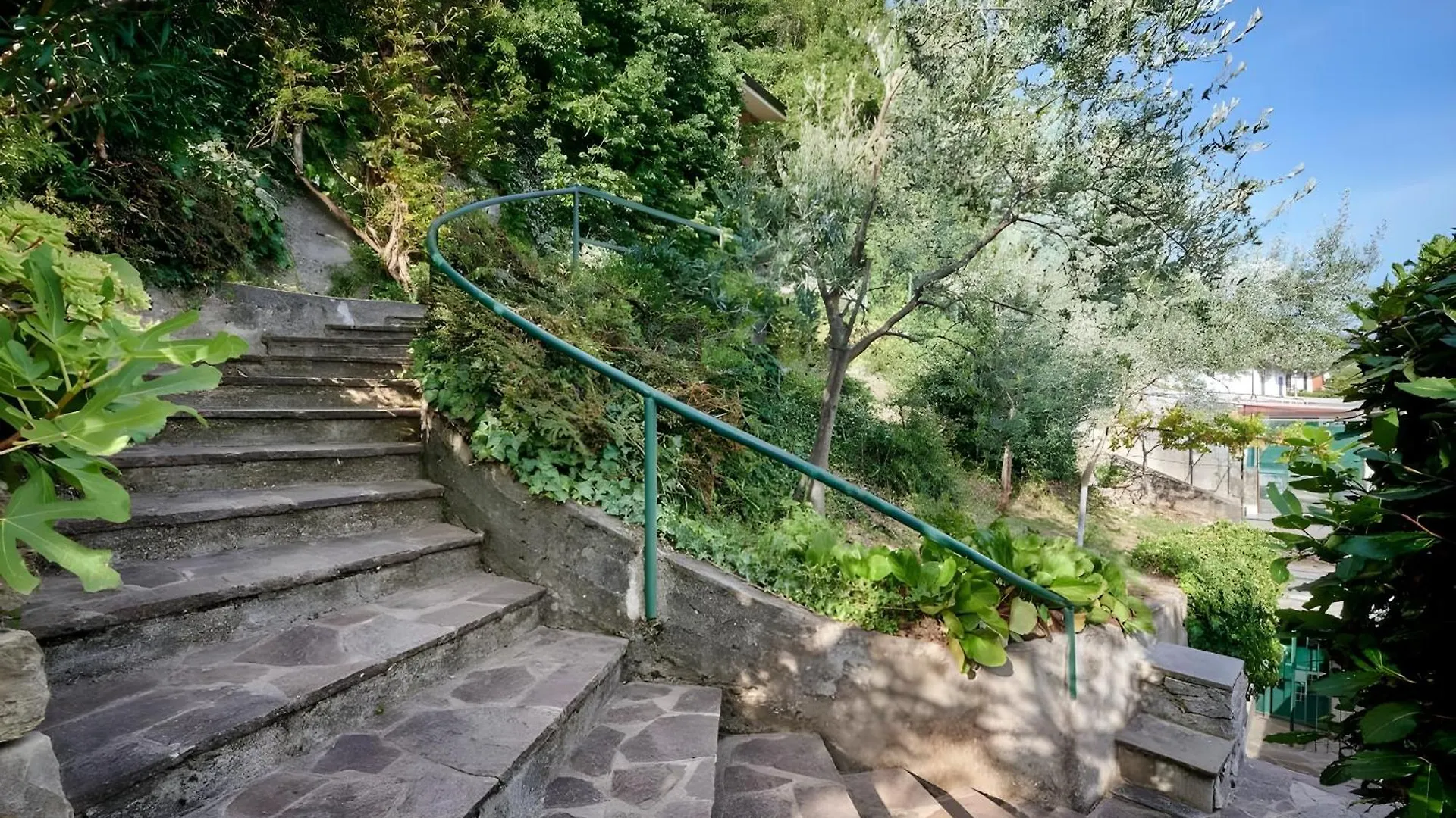 Casa Vista Lago Predore Italy