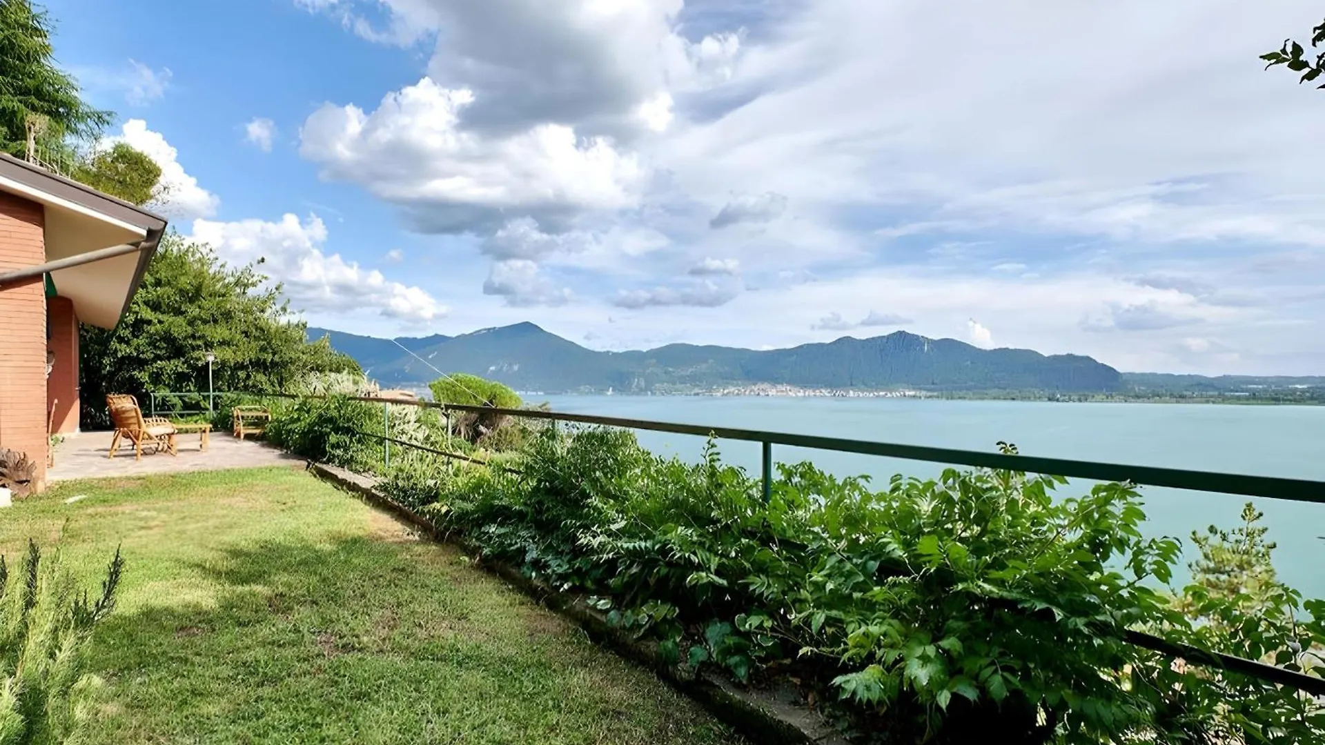 아파트 Casa Vista Lago 프레도레